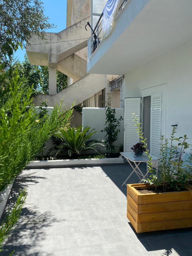 Lr Apartments Sarandë Buitenkant foto