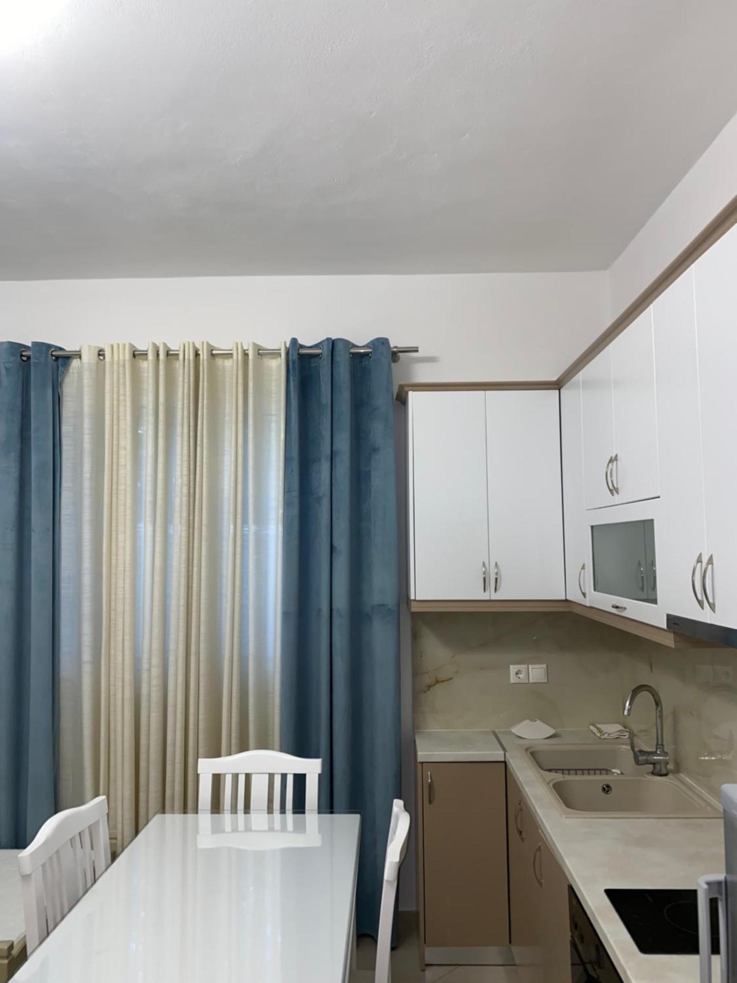 Lr Apartments Sarandë Buitenkant foto